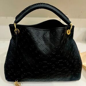 Novelty LV bag for sale.